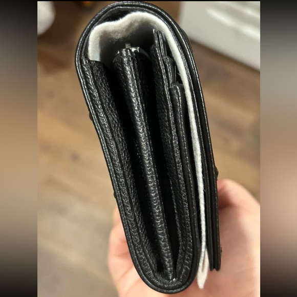 Diorama wallet on chain - Picture 6 of 12